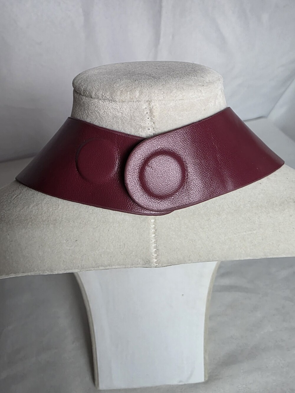 Burgundy 7 Strand Faceted Bead Statement Necklace Magnetic Closure - Picture 5 of 7
